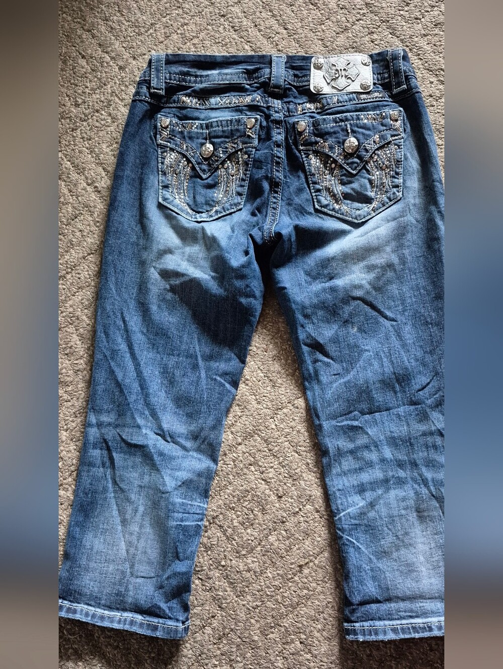 Miss Me  Embellished Back Pocket Angel Wings Capri Jeans Sz.27